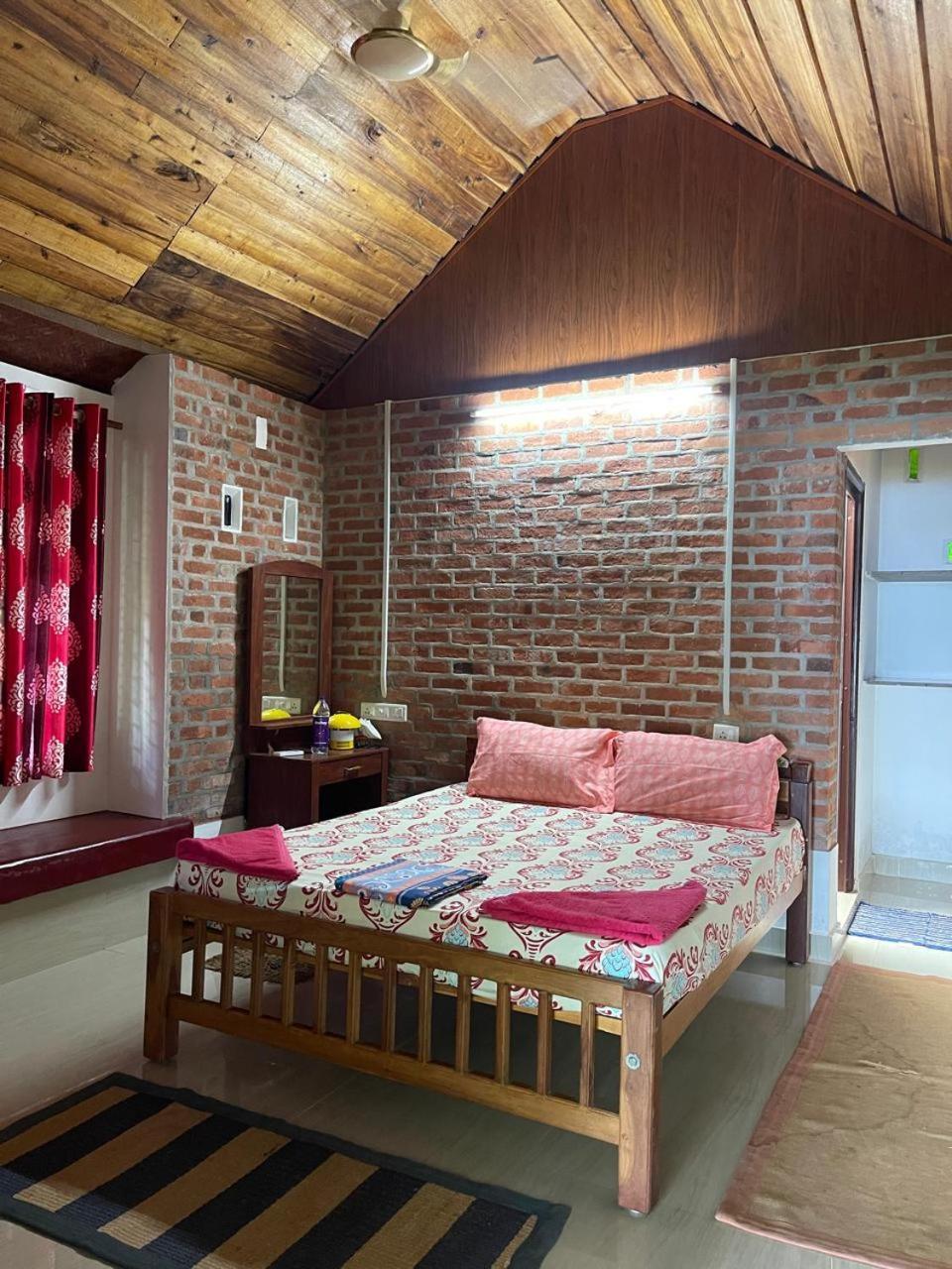 Ashtamudivillas Колам Екстериор снимка