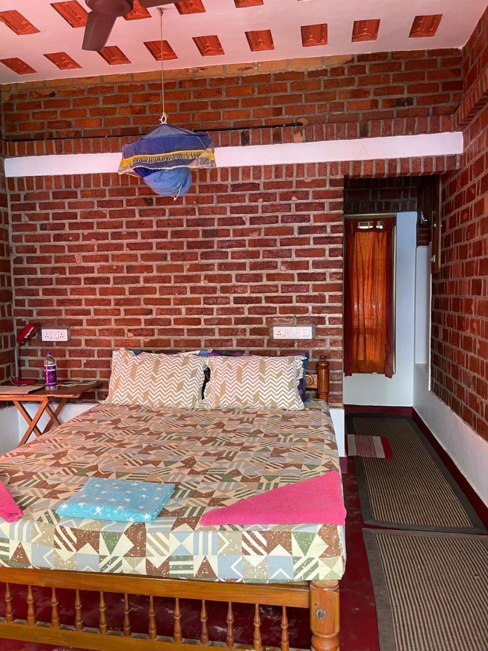 Ashtamudivillas Колам Екстериор снимка