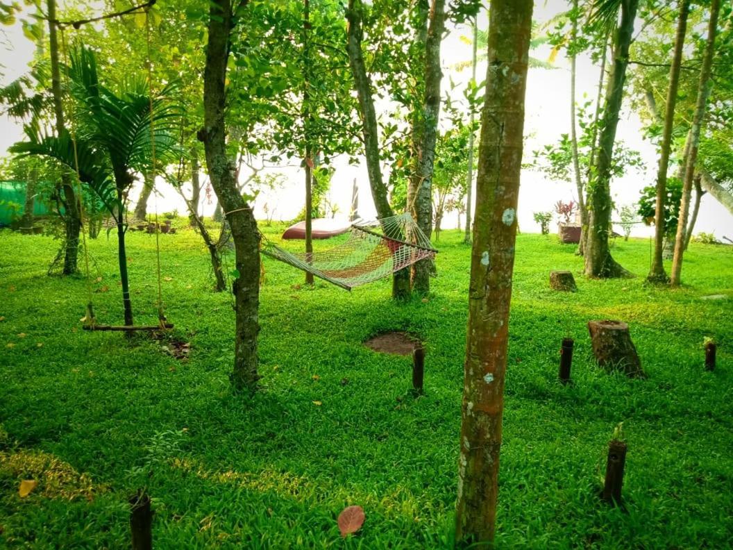 Ashtamudivillas Колам Екстериор снимка